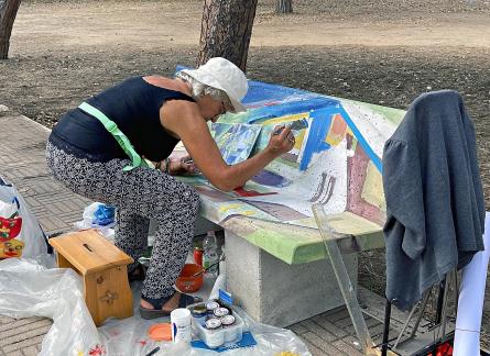 Bench painter