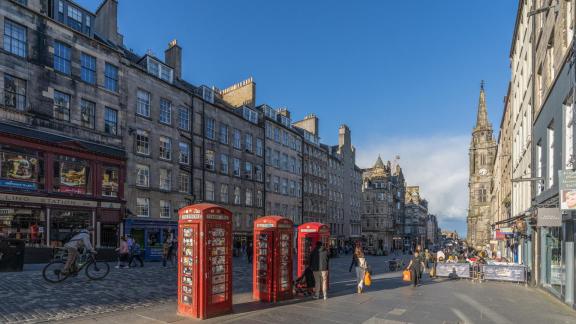 Royal mile afternoon