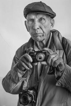 Old photographer-2