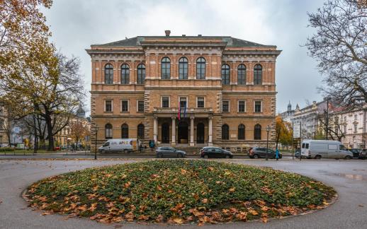 CROATIAN ACADEMY SCIENCES ARTS