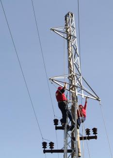 Instalation of an iron pillar