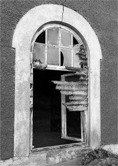 Kolmanskop Window