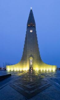 Hallgrimskirkja at Night