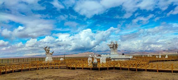 Statues on the grassland