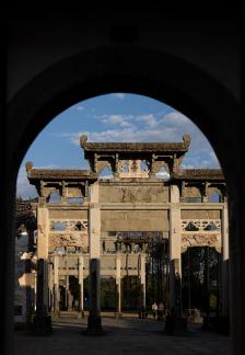 Tangyue memorial archway2