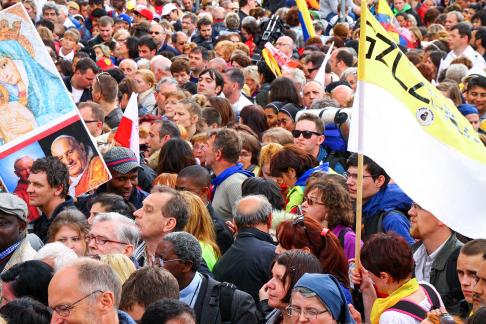 People in the square6