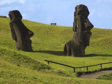 HEADS OF EASTER ISLAND