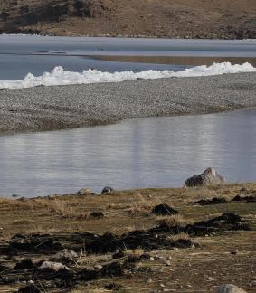 Ice lake melting 1