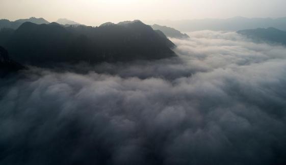 Between Yunshan Mountains 4