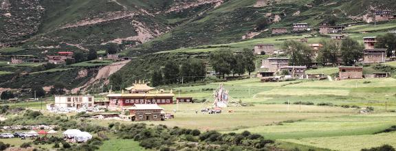 Mountain Dwelling Scene 11