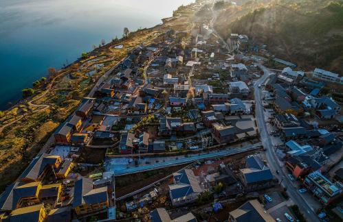 Small village by the water 32