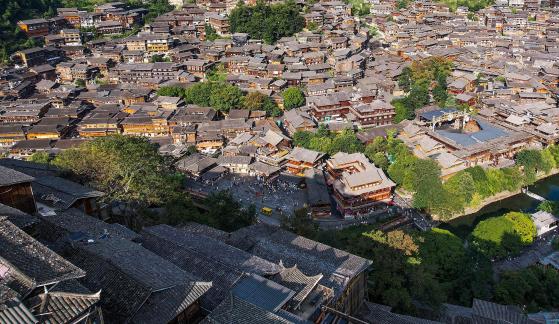 Overlooking Shanshui Town 3