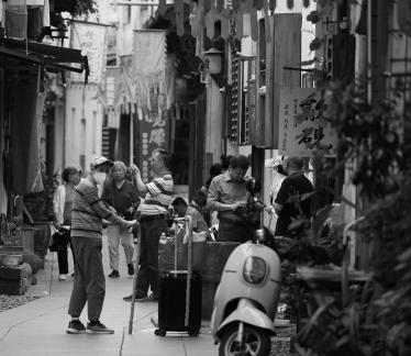 Old events in the city 7