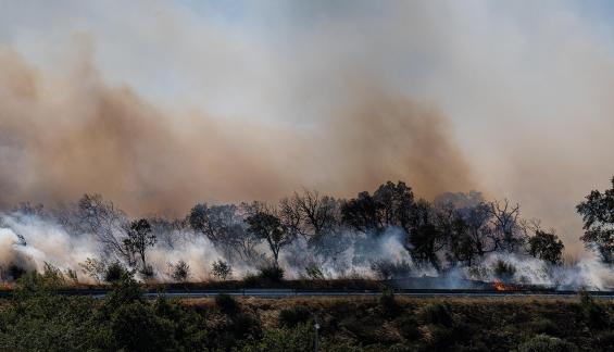 Feu sur autoroute