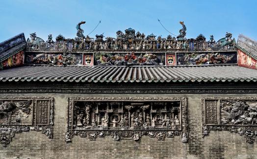 Brick carving and stacking plastic