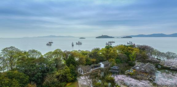 Spring view Tai Lake