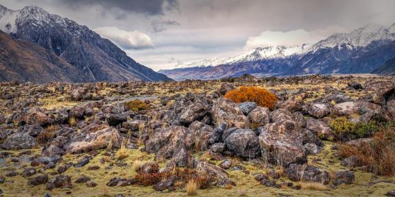 Glacial valley rocks