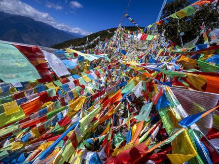 Aben Pass Flags