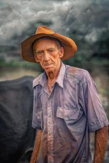 Vinales farmer