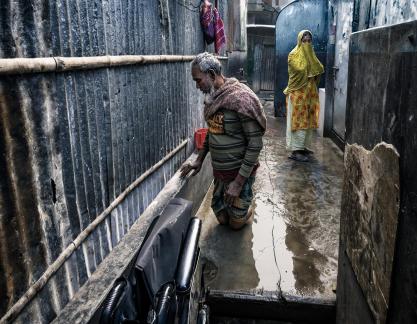 Kuril slum area in Dhaka 23