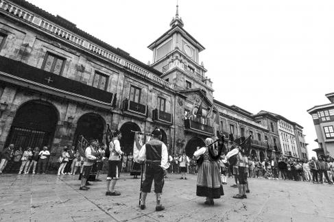 b.Plaza del Ayuntamiento