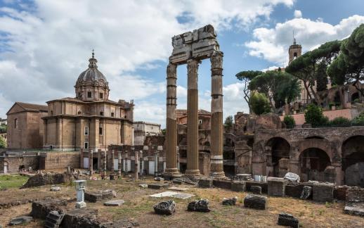 ROMAN FORUM IN ROME