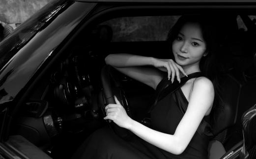 Luxury car beautiful woman