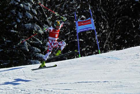 Giant Slalom Jump