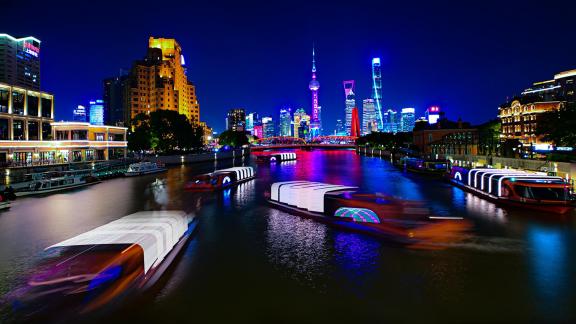 The movement of Suzhou River